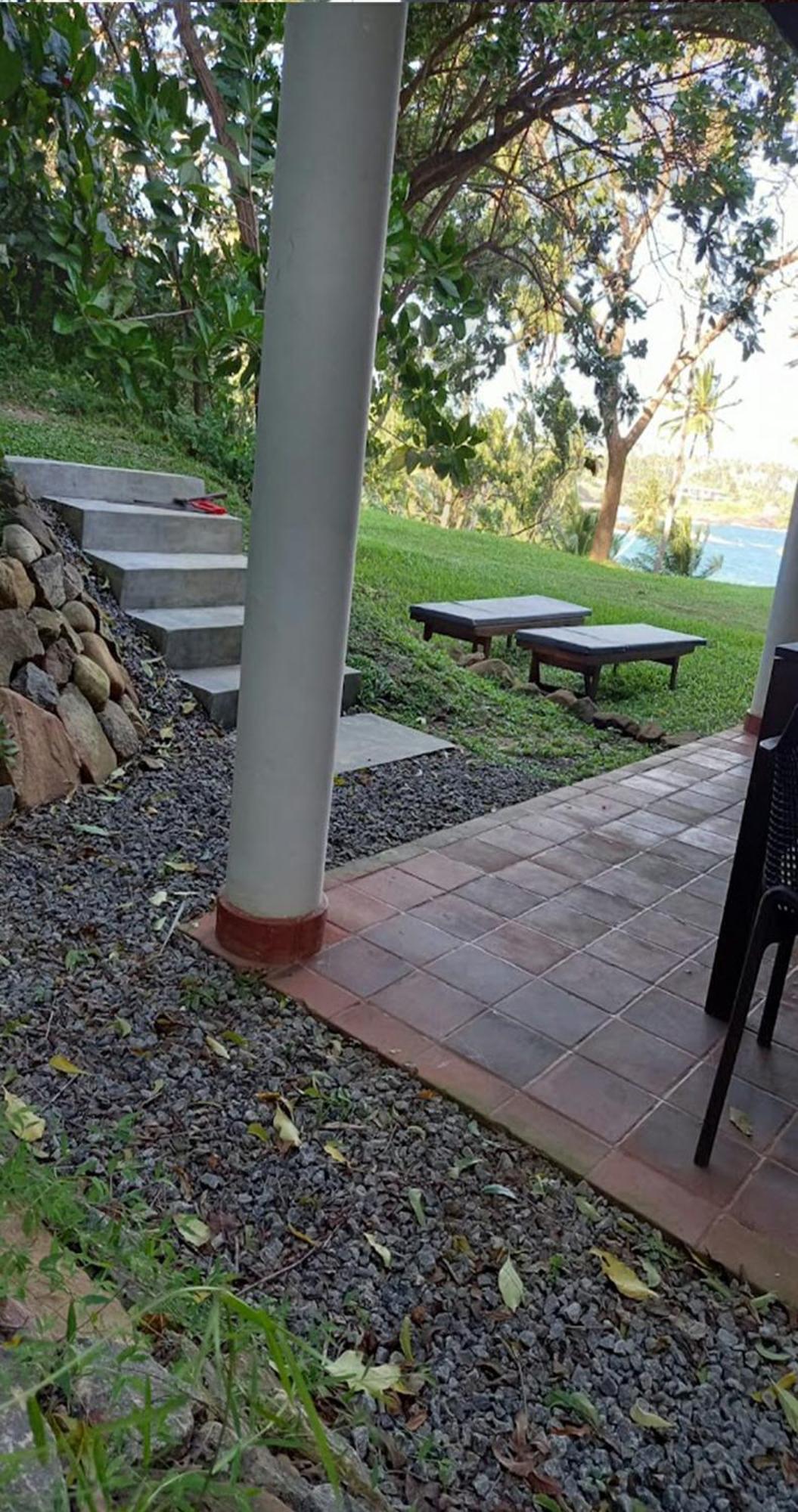 Bluewind Resort Tangalle Exterior foto